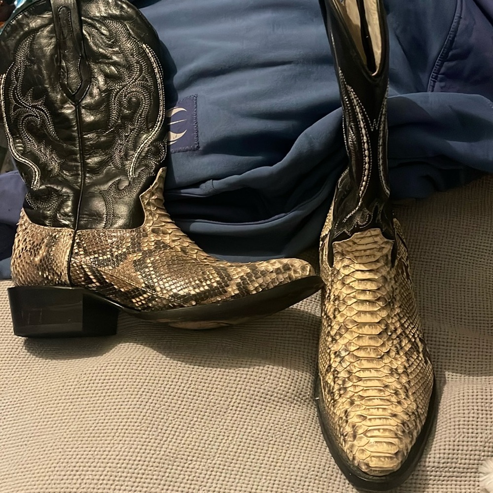 Snake skin